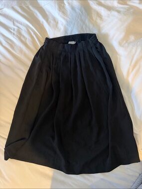 H&M Black Pleated Midi Skirt